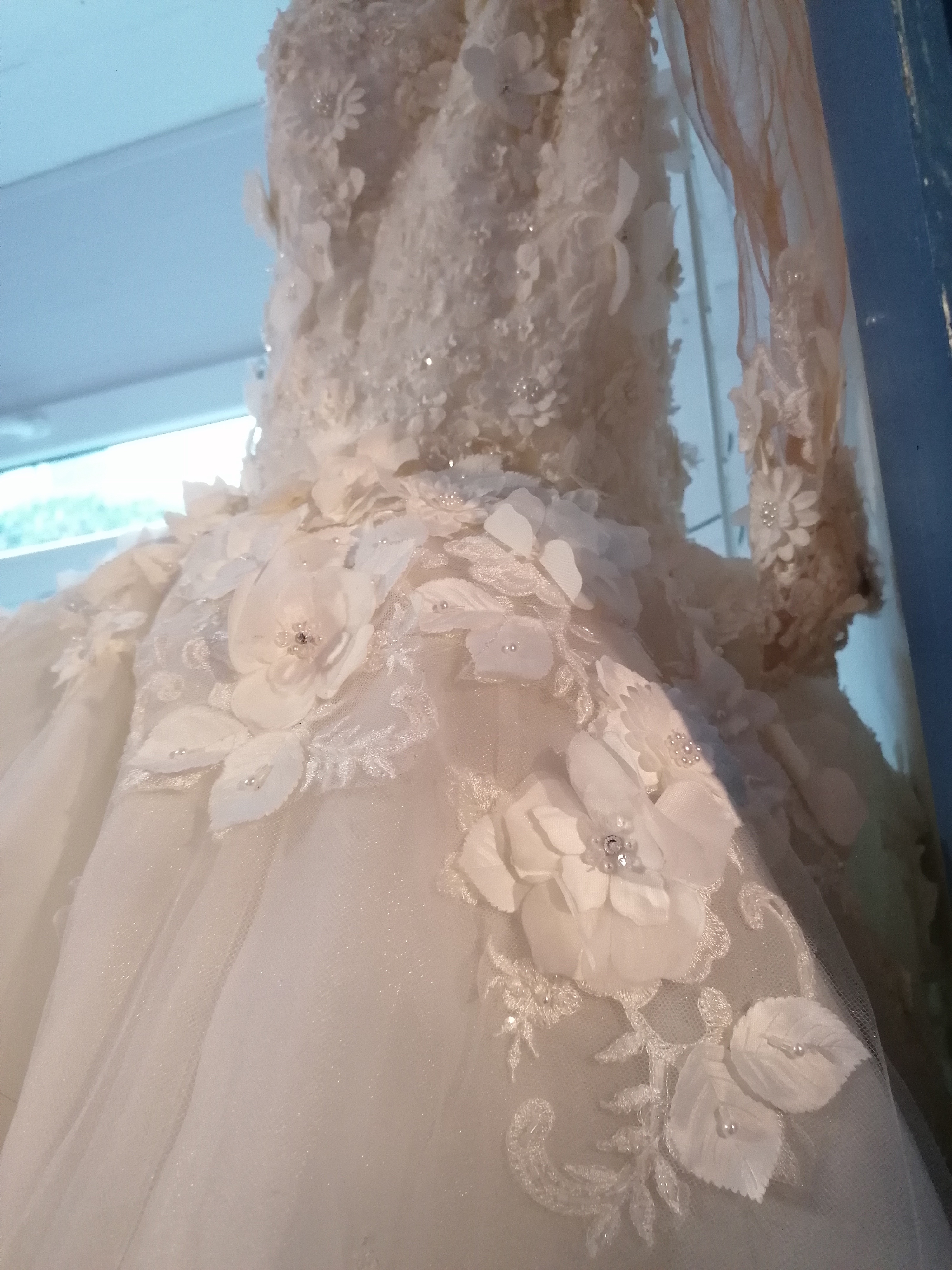 Wunderschönes Hochzeitskleid
