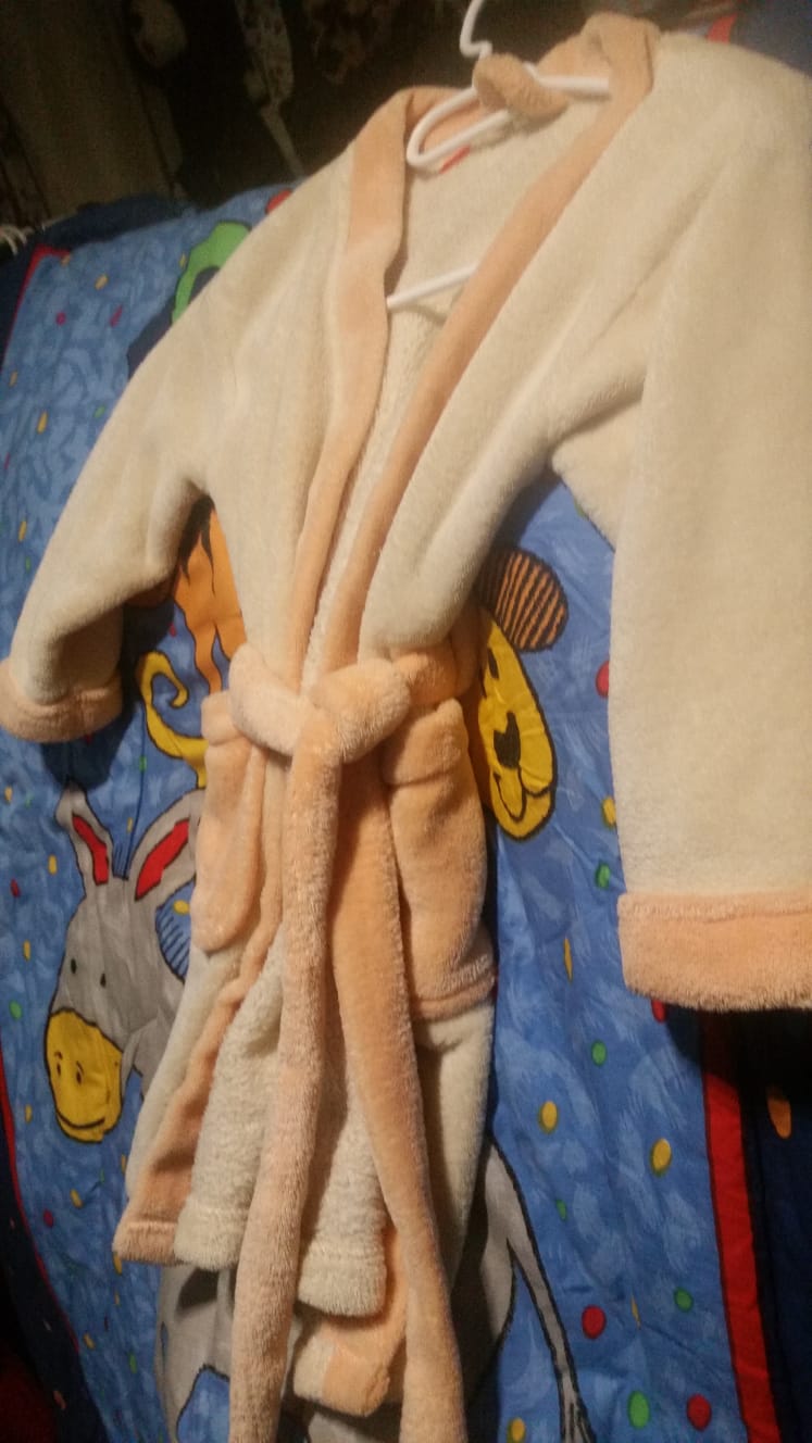 Bademantel für Kinder 110/116 nur 5 €