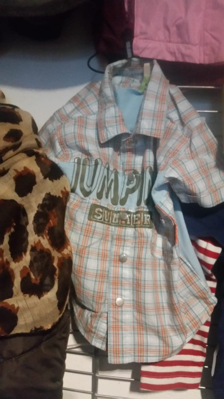 Hemden Gr. 80 je 5,90 €